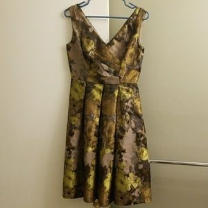 Adrianna Papell Beautiful floral dress w pockets